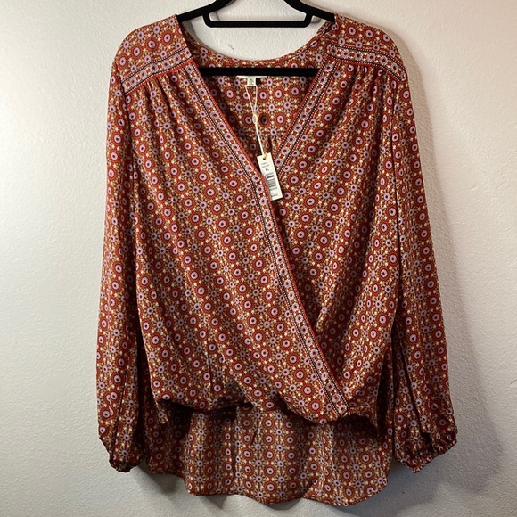 Max Studio Tops - Max Studio Medallion Print Wrap Long Sleeve V Neck Size XL